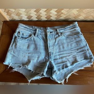 Levi’s 501 Shorts 28